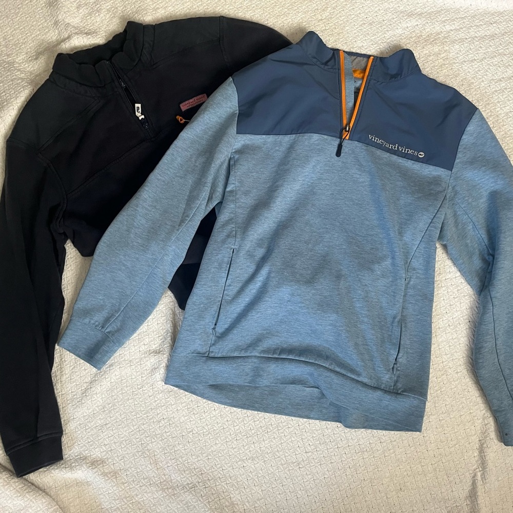 TWO Vineyard Vines Pullovers/Sweatshirts Medium